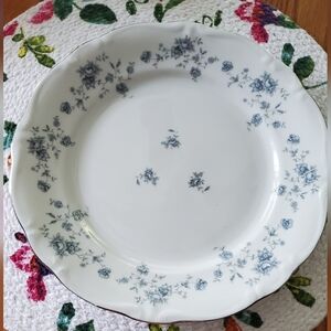 4 Haviland Blue and White Dinner Plates.No Chips Or Cracks